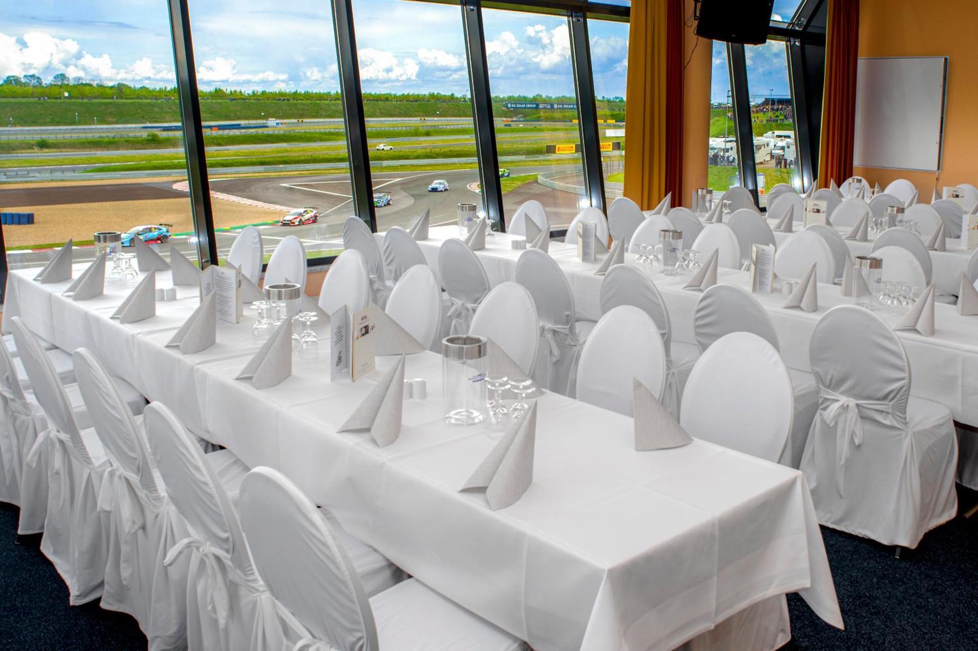 Hotel Motorsport Arena Oschersleben Kültér fotó