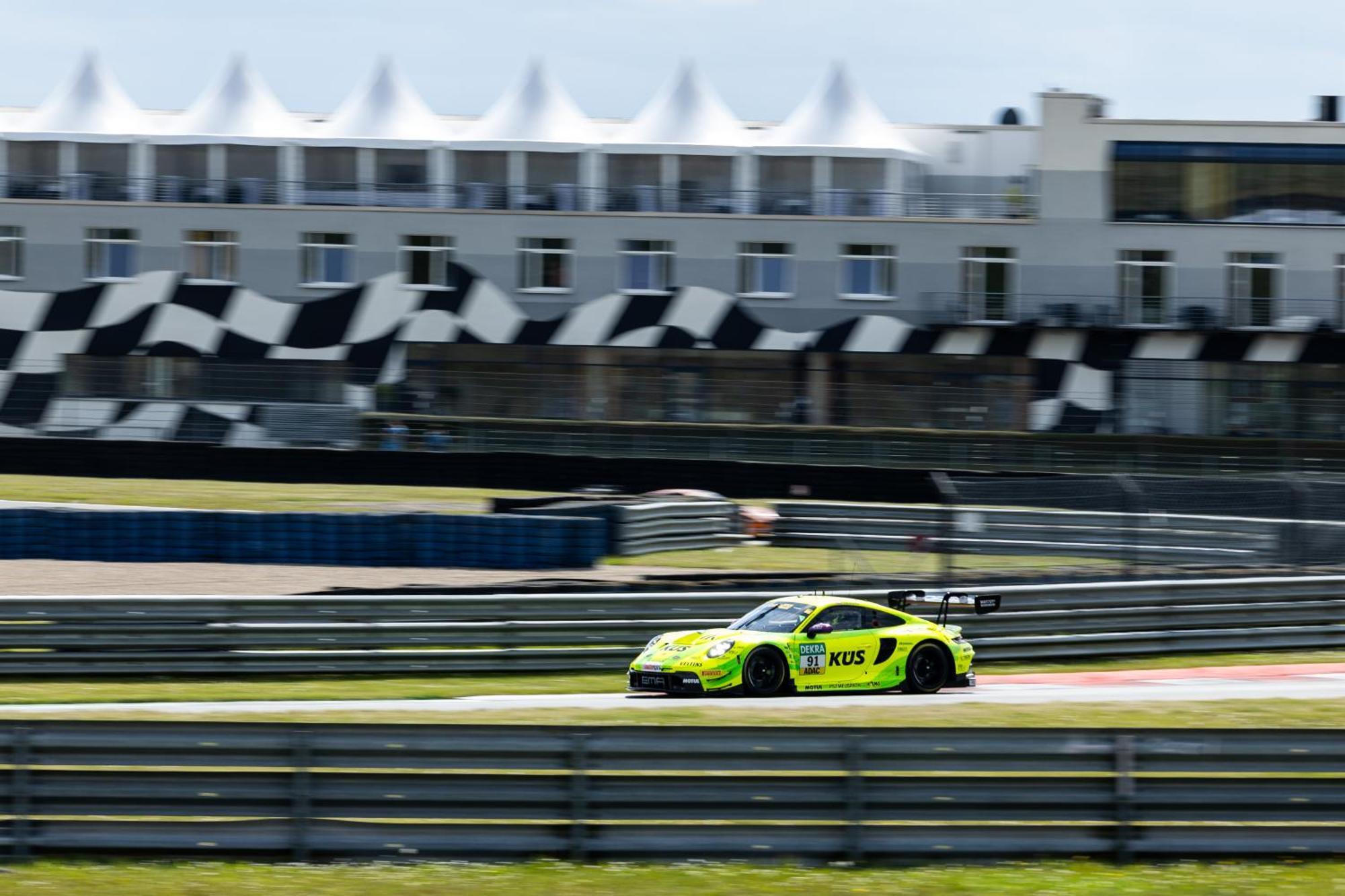 Hotel Motorsport Arena Oschersleben Kültér fotó