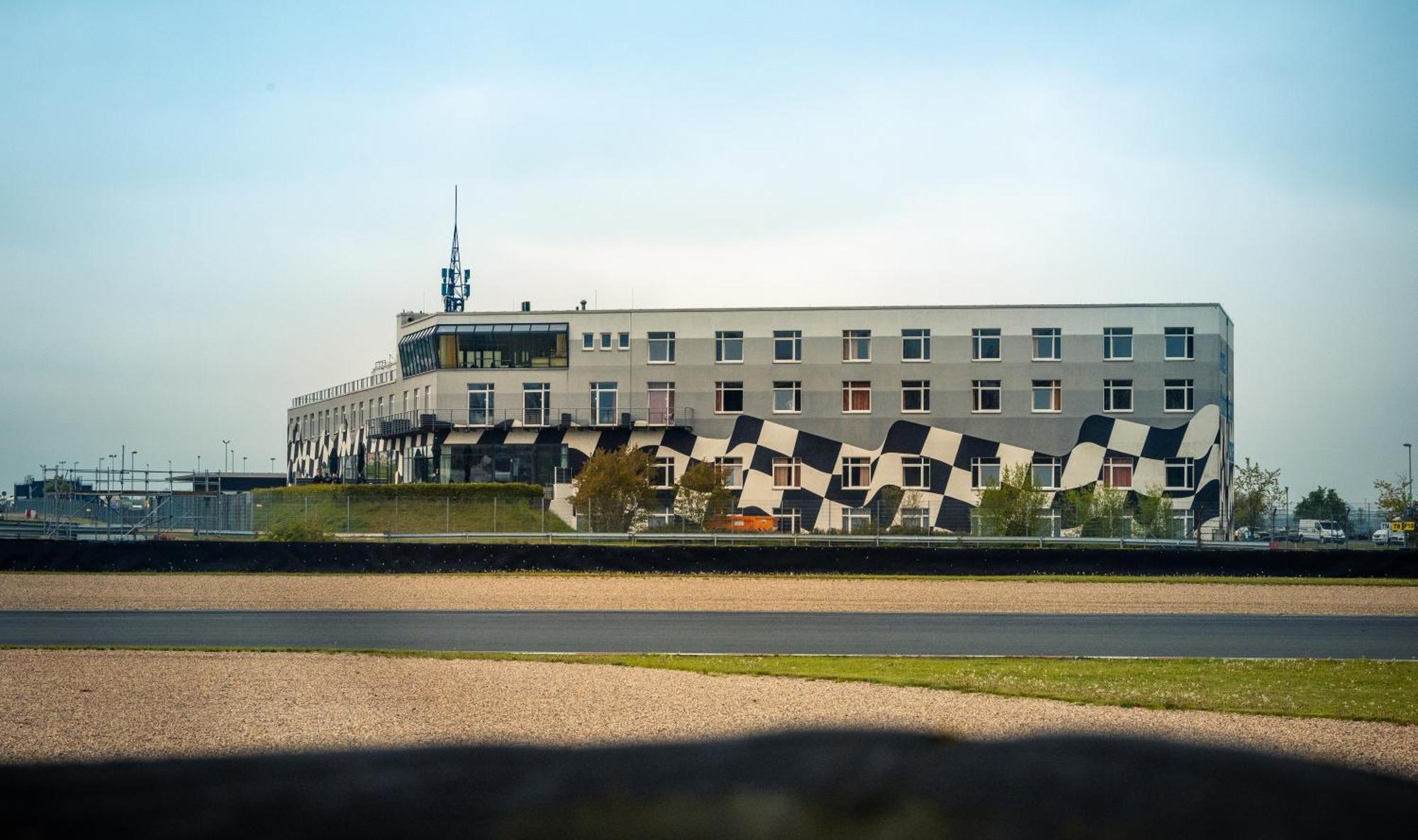 Hotel Motorsport Arena Oschersleben Kültér fotó